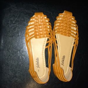 Flats for the summer